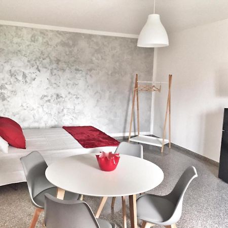 Red Tower Venice Apartment - 2 Mins From Vce Airport- Free Wifi Тессера Экстерьер фото
